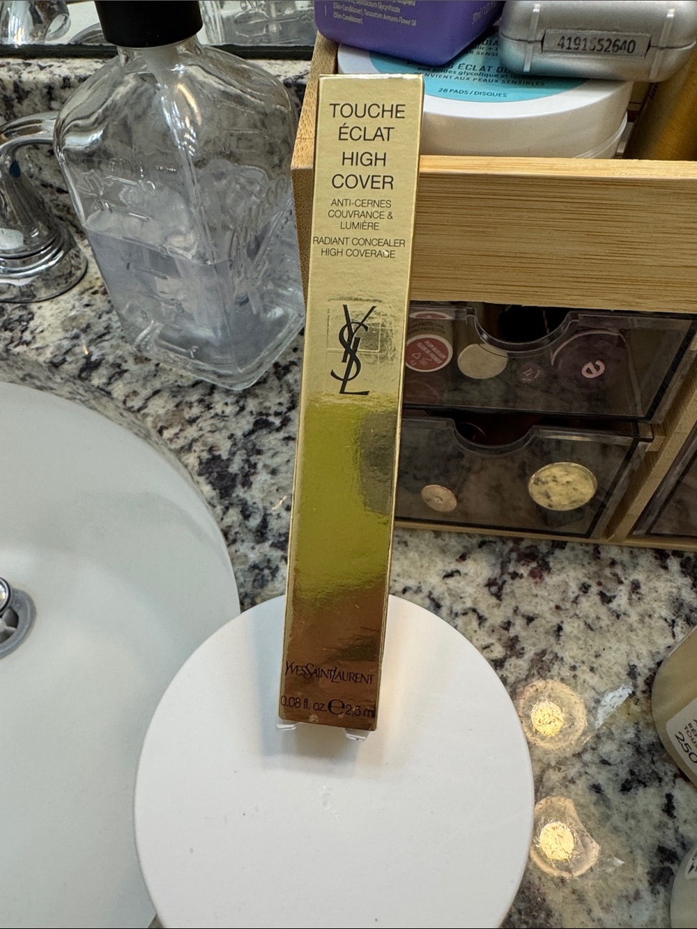 Yves Saint Laurent Concealer almond